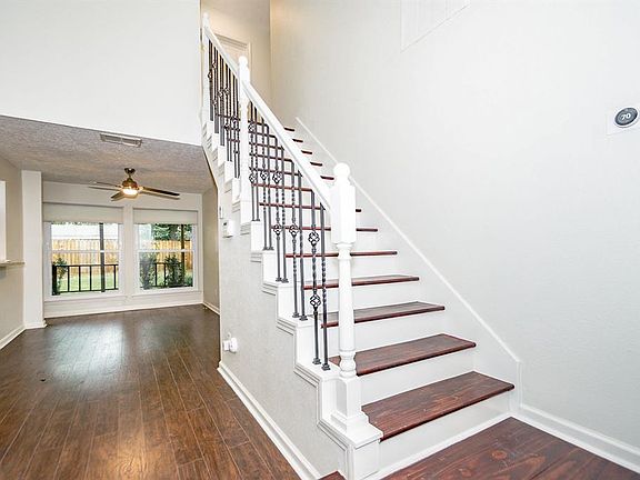 4th image of 22019 Rivermead Dr