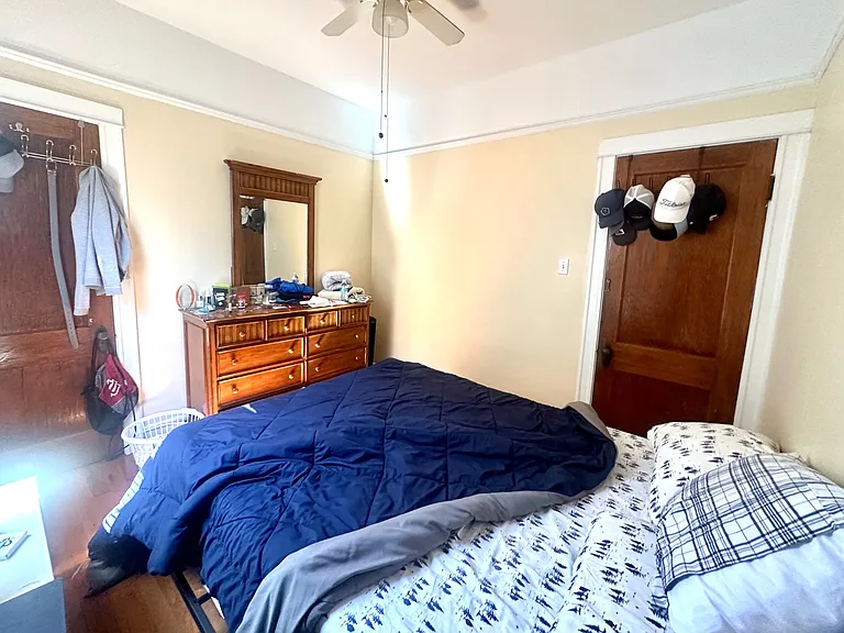 1433 W Foster Ave — Photo 13