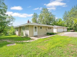 602 Upham Rd, Duluth, MN 55811