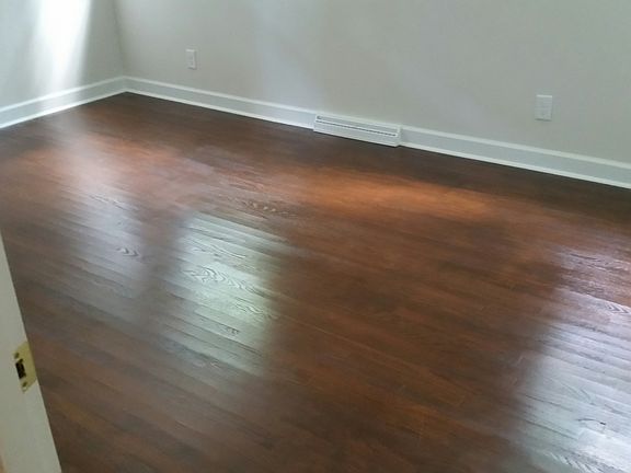 oak flooring in bedrooms 
