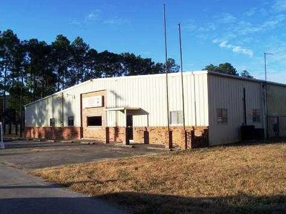 1st image of 908 Egret St