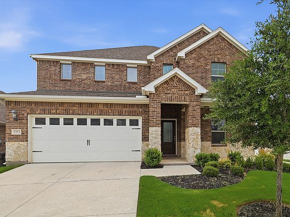 4th image of 1213 Birchwood Ln