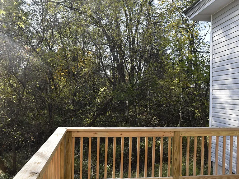 426 Davis Rd — Photo 7