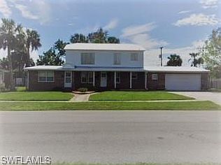 1st image of 428 E Pasadena Ave