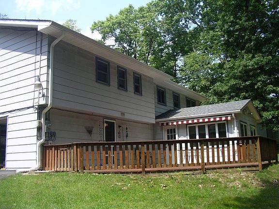 3rd image of 109 Birch Dr