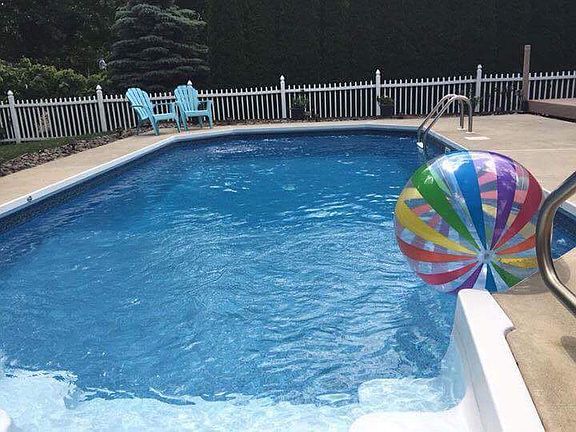Pool/Patio