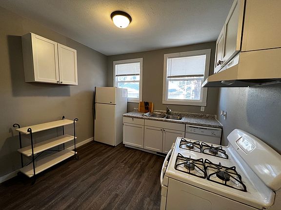 5th image of 1204 A St #1