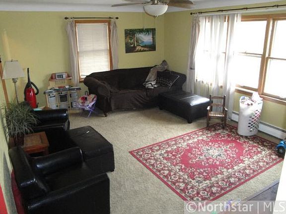 5th image of 52 Winona St E