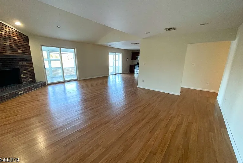 2 bed, 2.0 bath, $2,000 — Photo 4