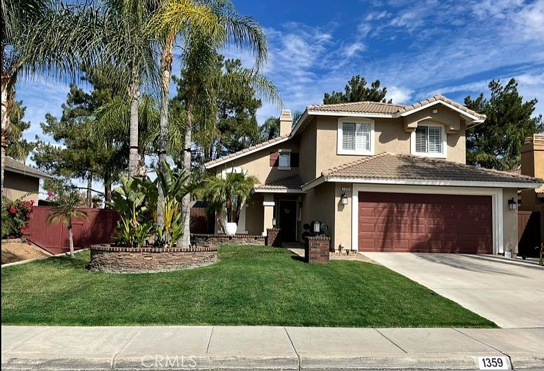1st image of 1359 Sonnet Hill Ln