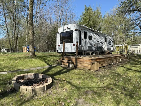 11-61 Woodhaven Lakes, Sublette, IL 61367