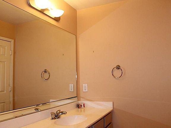 5th image of 6865 Turtlewood Dr