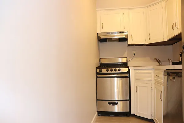 Rented by REMAX Elite | media 15
