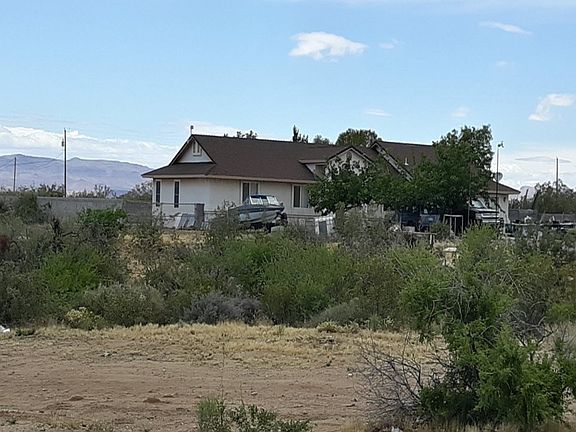 3rd image of 3661 N Avra Rd