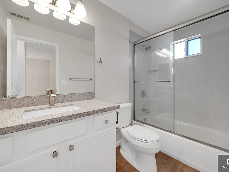 813 Woodhams Oaks Pl — Photo 21