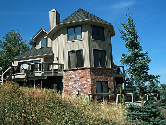 Side View with Multiple Deck