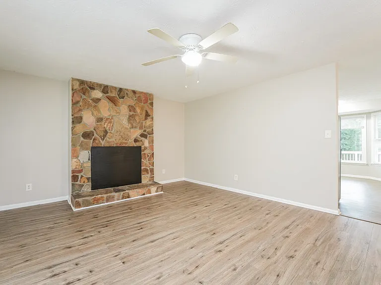 2511 Nugget Dr SW — Photo 4