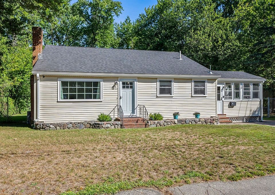 1st image of 11 Virginia Cir