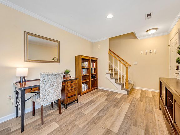 3rd image of 560 Westminister Ln #560