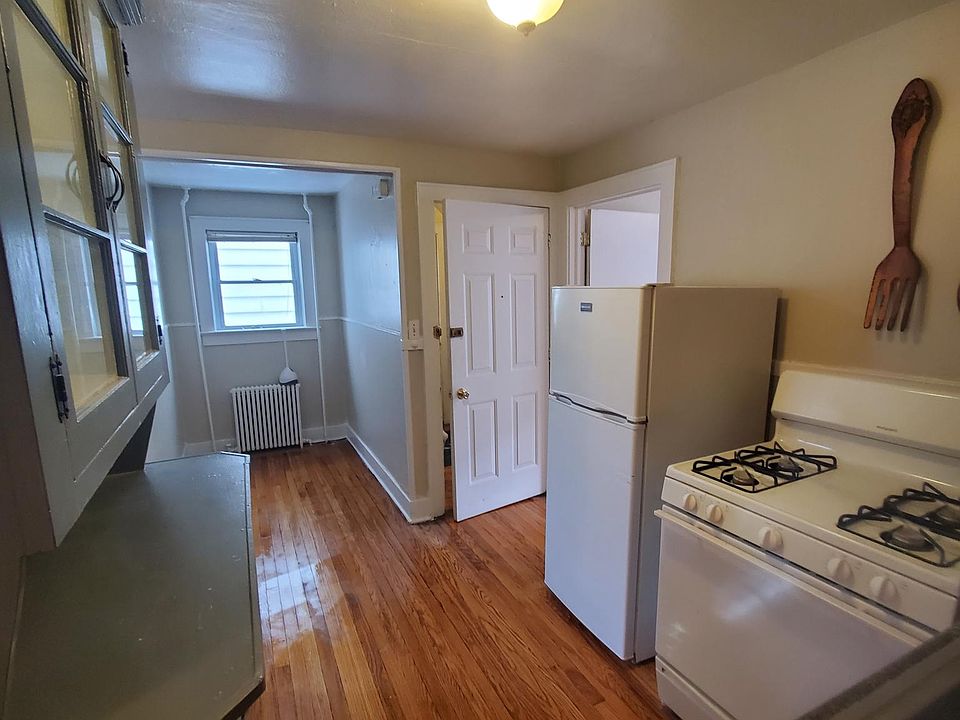 Kitchen/Living Room Area