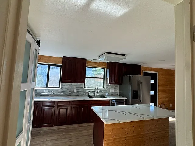 103 S McLane Rd — Photo 6