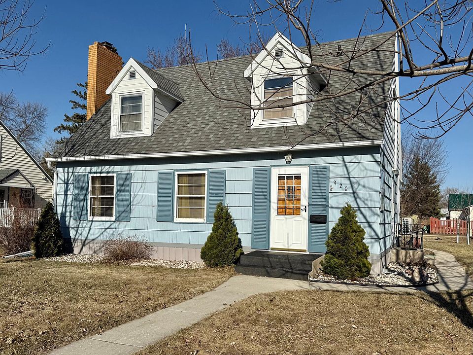 1st image of 920 Arnold Ave N