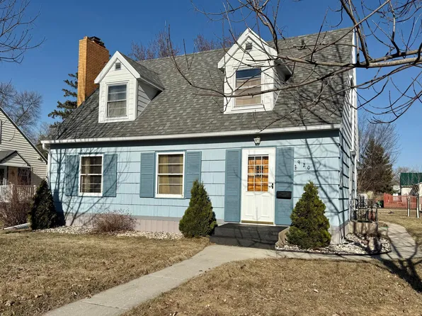 920 Arnold Ave N, Thief River Falls, MN 56701