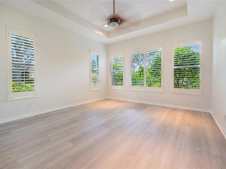 10800 Fieldfair Dr — Photo 17