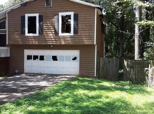 851 Sheppard Cv, Stone Mountain, GA 30083