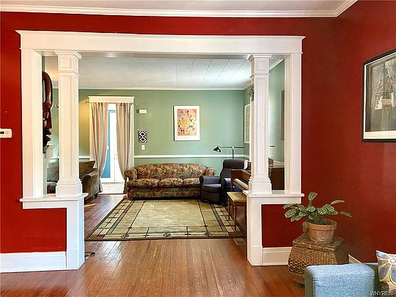 4th image of 29 Hunt Ave