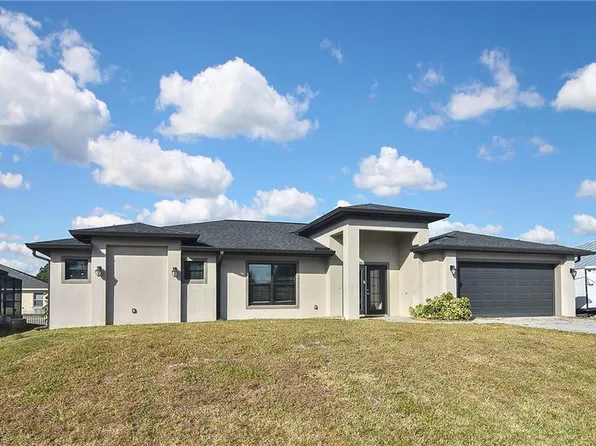 827 Anson AVE, LEHIGH ACRES, FL 33971