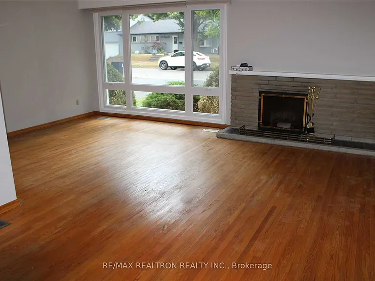 135 Treverton Dr #MAIN — Photo 7