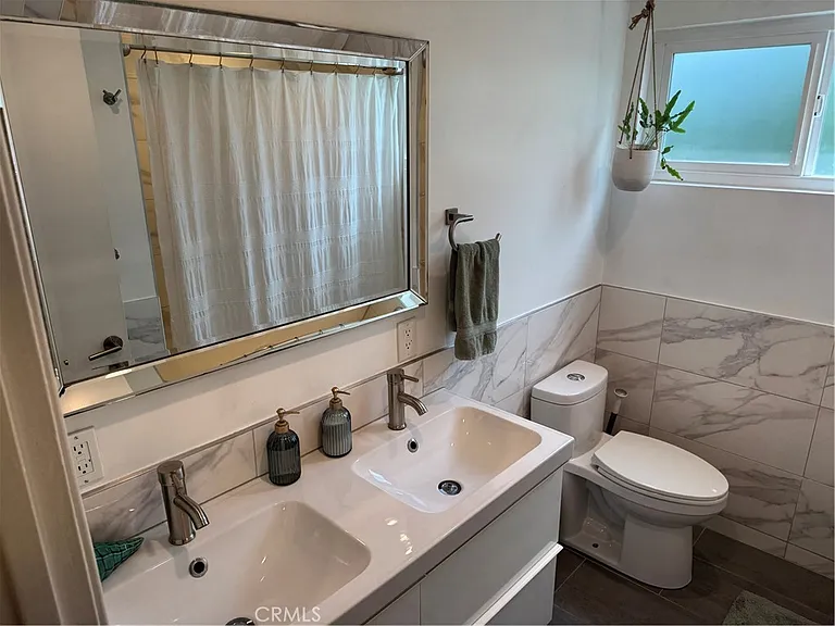 2831 Francis Ln — Photo 15