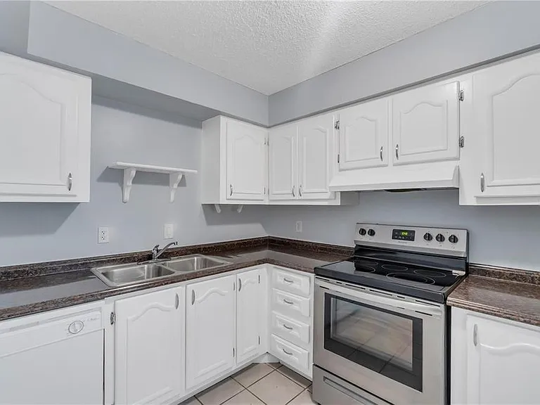 542 Orange Dr #26 — Photo 18