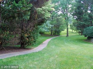 10004 Meyer Point Ter, Rockville, MD 20854