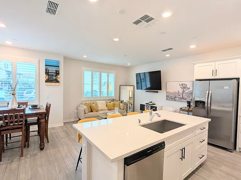 5301 E Commerce Way #67104 — Photo 11