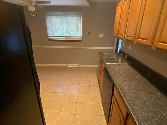 4th image of 539 Lynn Haven Ln