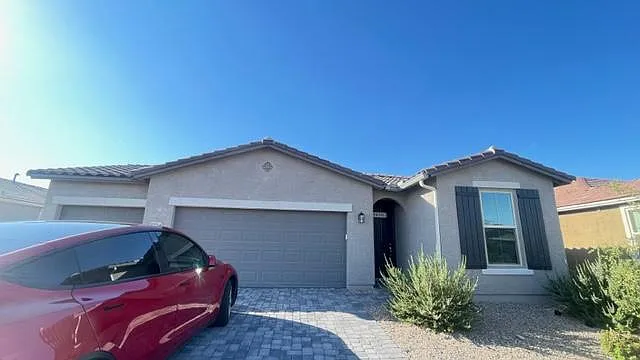 1224 E Jahns Dr — Photo 4