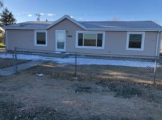 516 E Plumer St, Maxwell, NE 69151