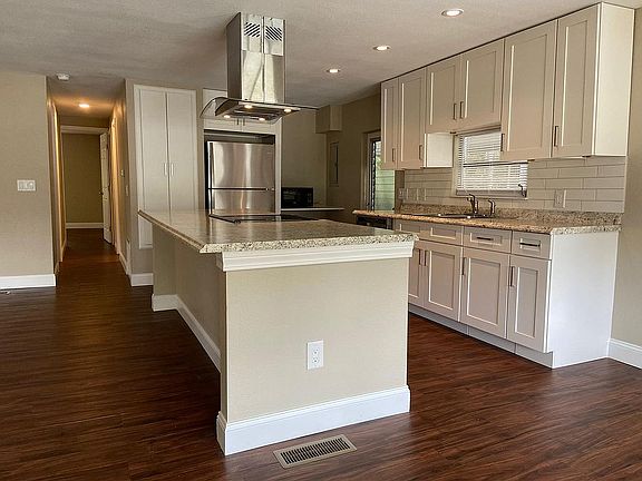 4th image of 34 Fern Cres