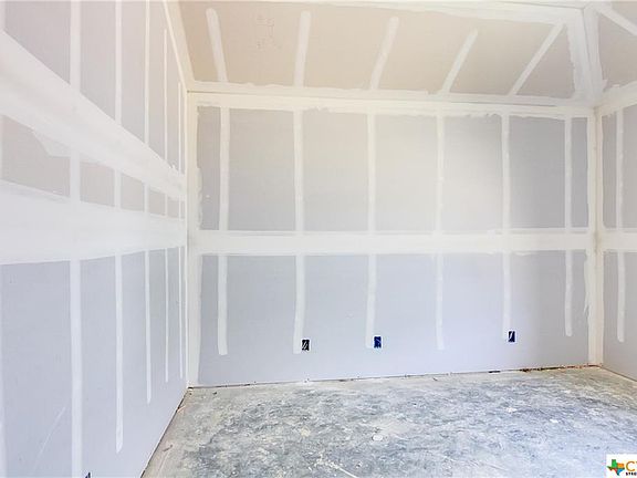 5th image of 3902 Brookside Dr