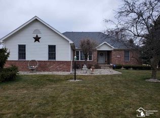 1042 Firecreek Ct, Temperance, MI 48182