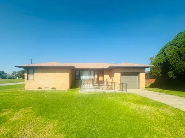 203 N Ellis St, Shattuck, OK 73858