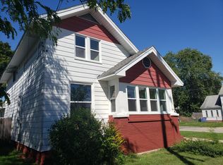 901 Courtney St NW, Grand Rapids, MI 49504