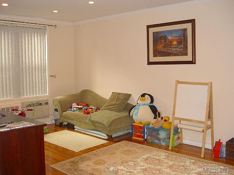 2nd image of 14105 Pershing Cres APT 510