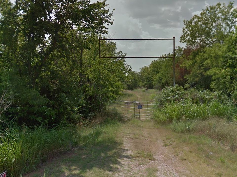 1st image of 827 Ideal St