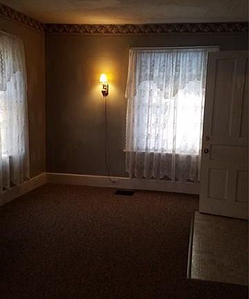 4th image of 127 N 5th St