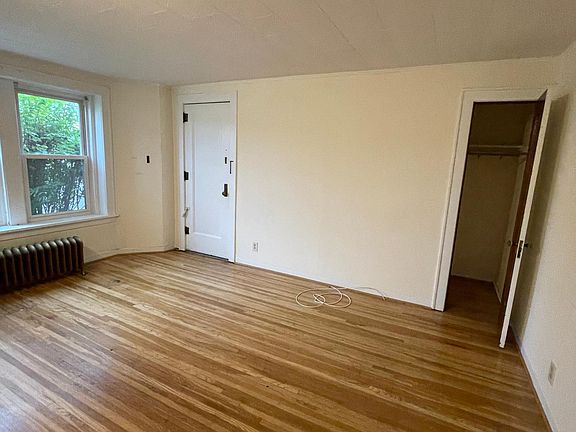 5th image of 1170 Kenmore Ave #4