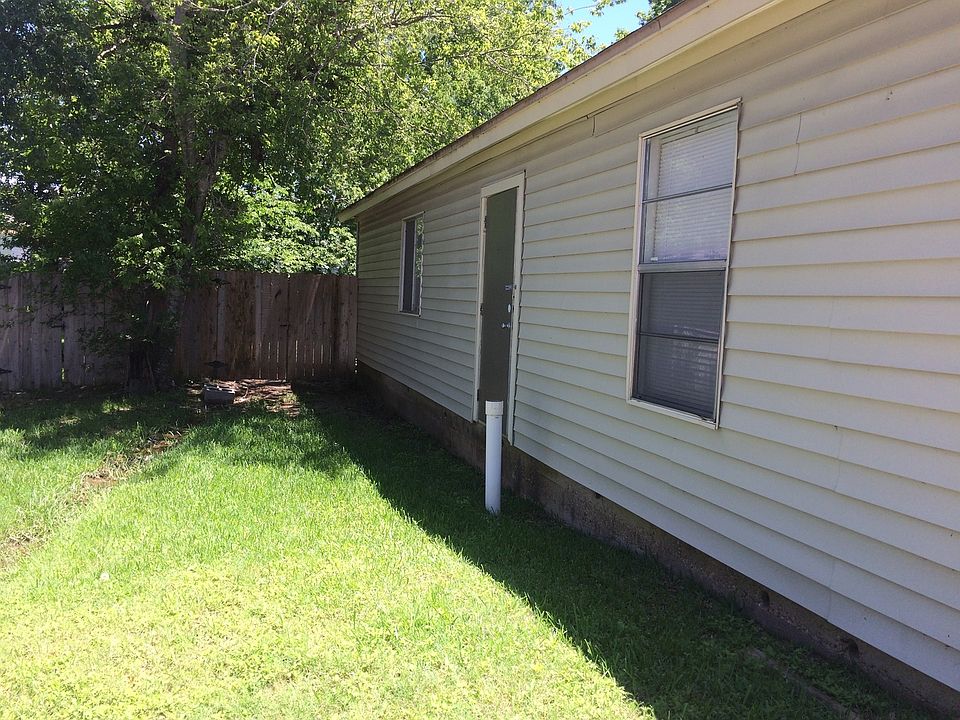 1st image of 304A Richards St