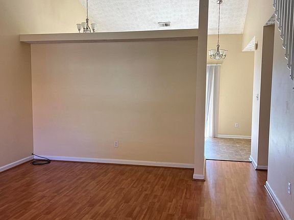 2nd image of 160 Ellemoor Ln